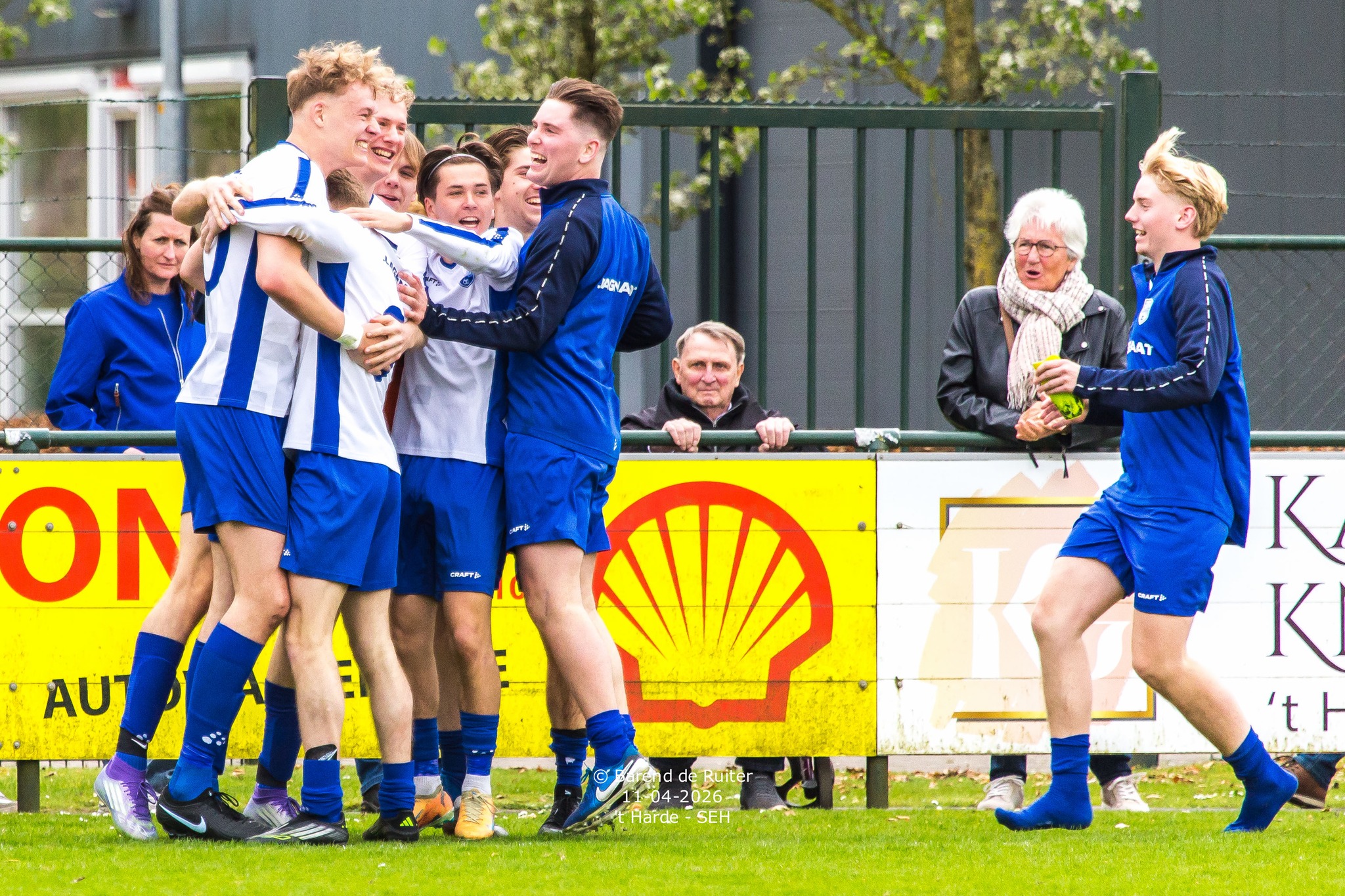 FOTO’S: SEH maakt er vier en wint van ‘t Harde