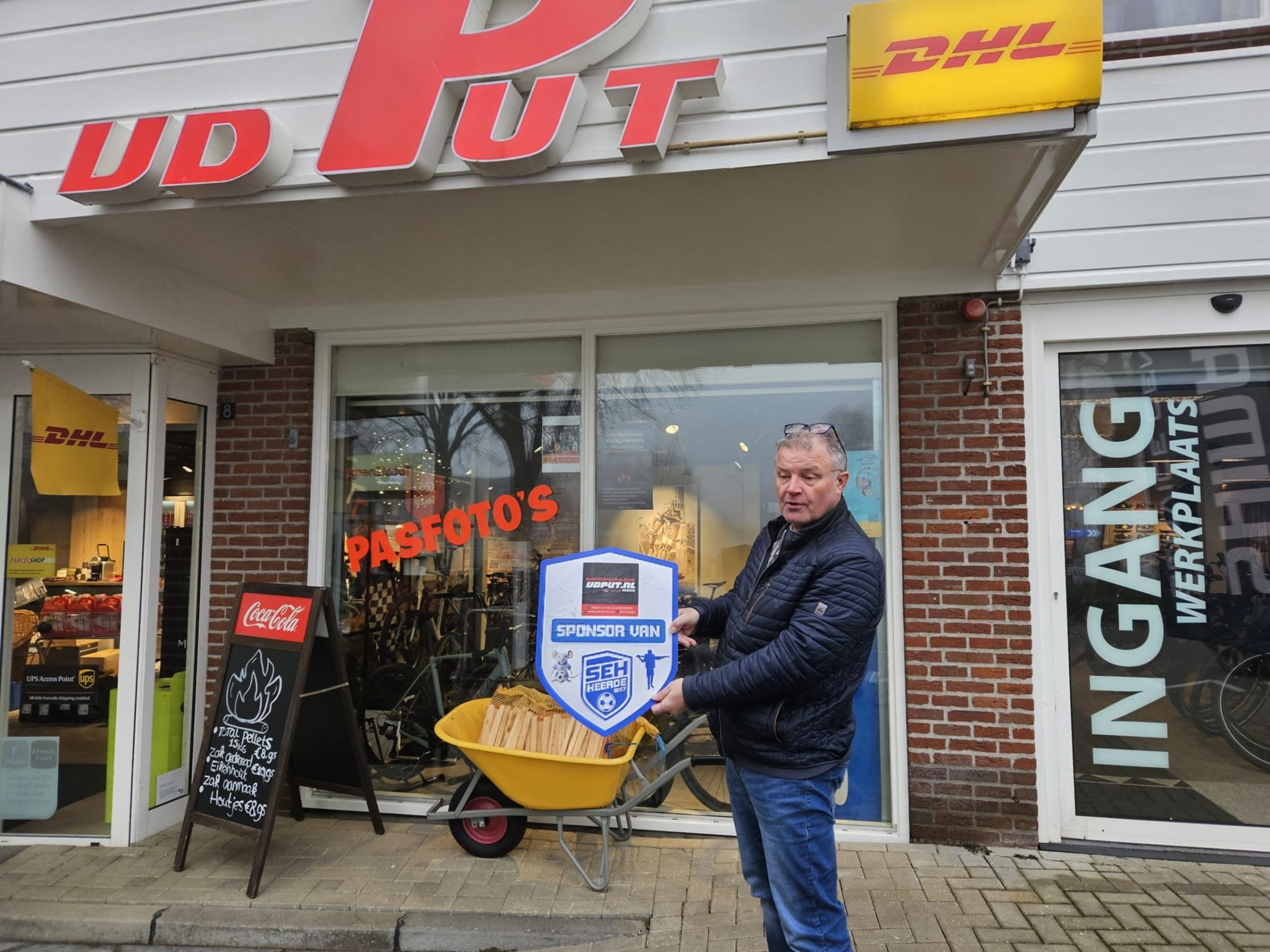 Rijwielspeciaalzaak Van de Put langer sponsor